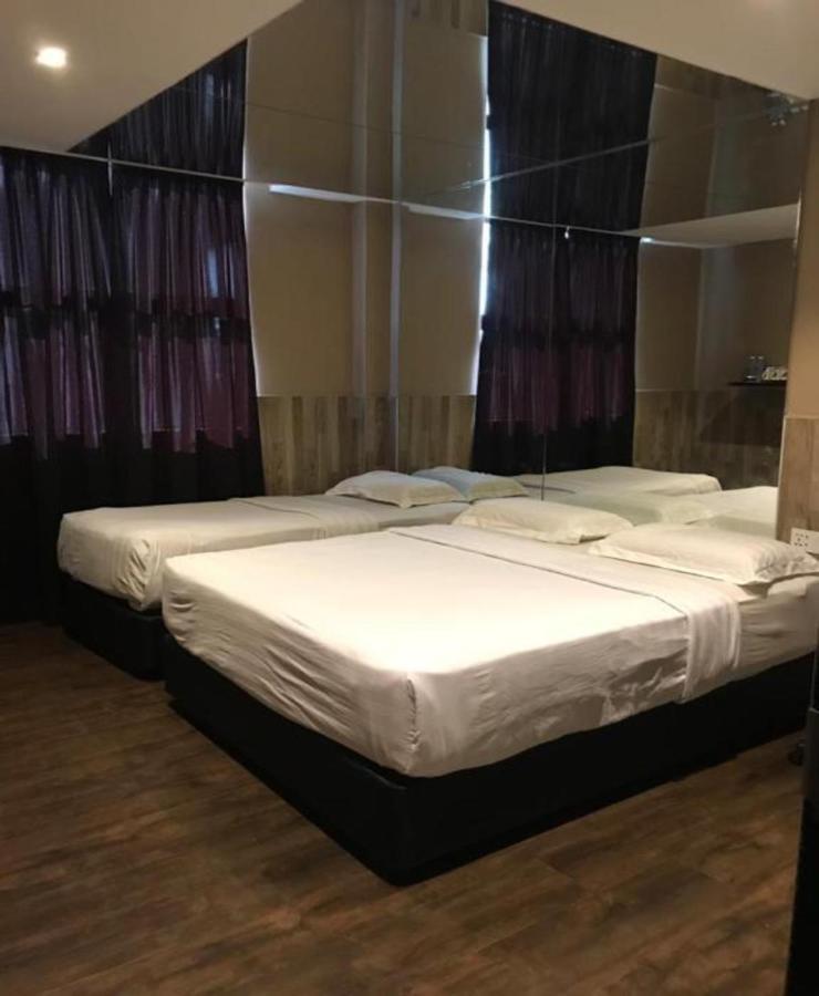 Time Hotel *